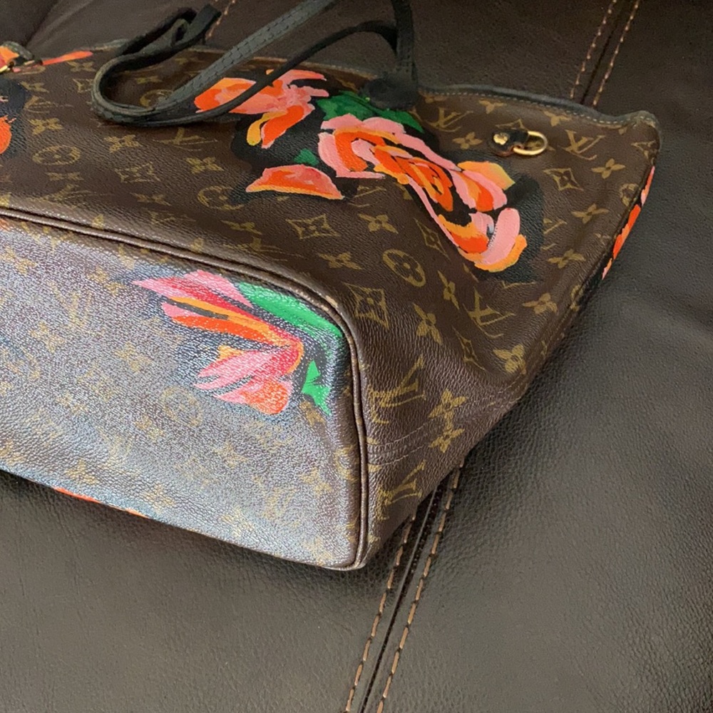 Louis Vuitton Neverfull MM - Picture 17 of 17